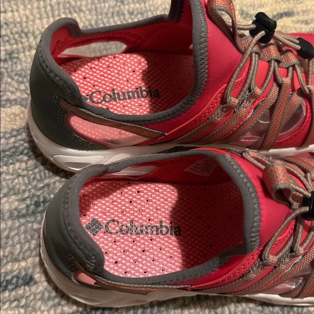 Columbia Pink Youth Okolona TechLite Water Sneakers Size 5
